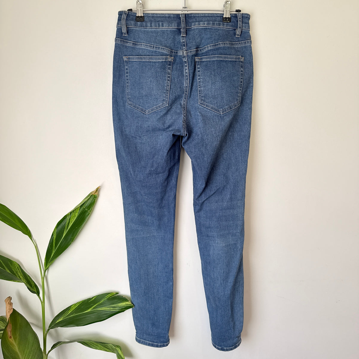 Decjuba Denim Mid Blue Skinny Jeans Size 10