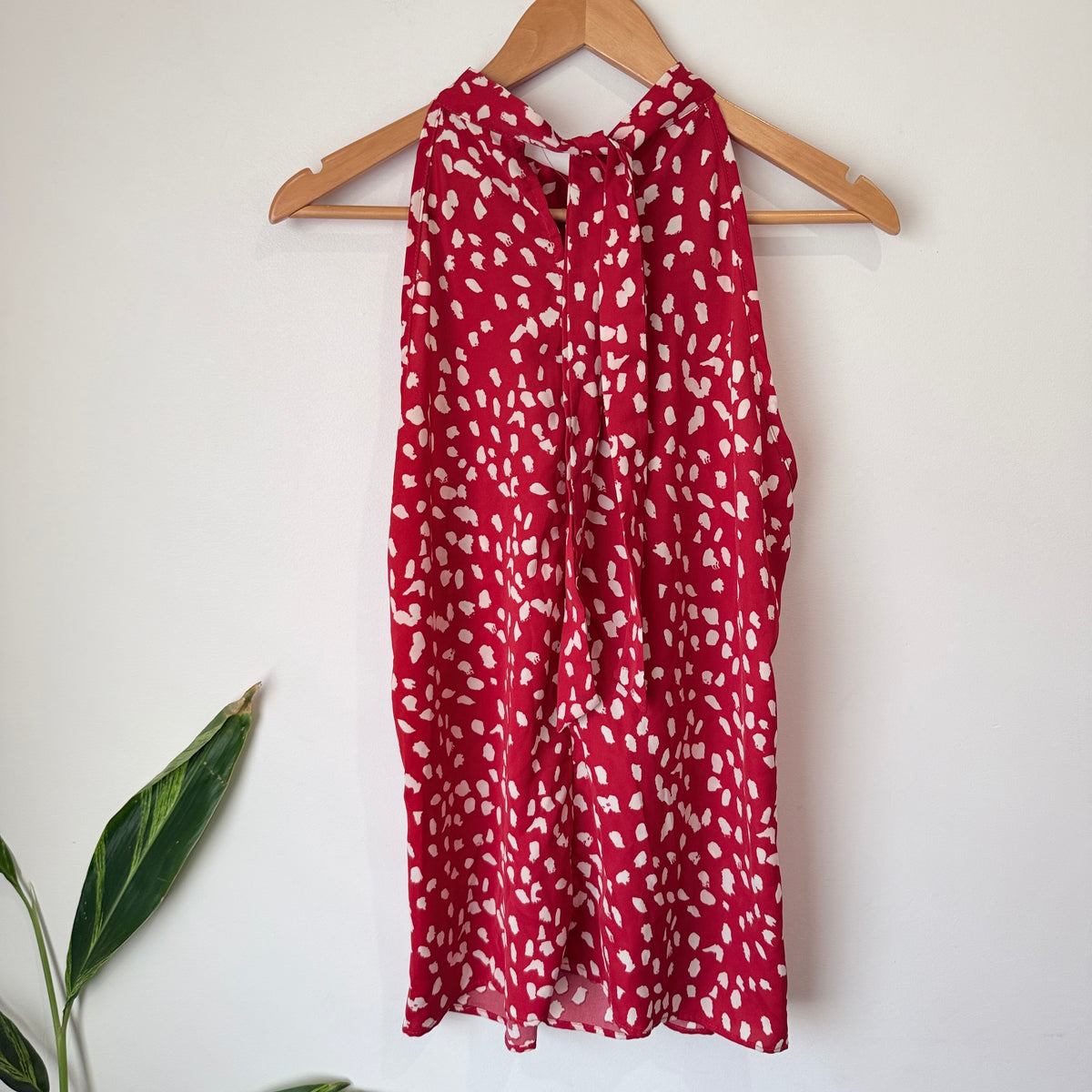 Red and White Print Sleeveless Top Size XXL