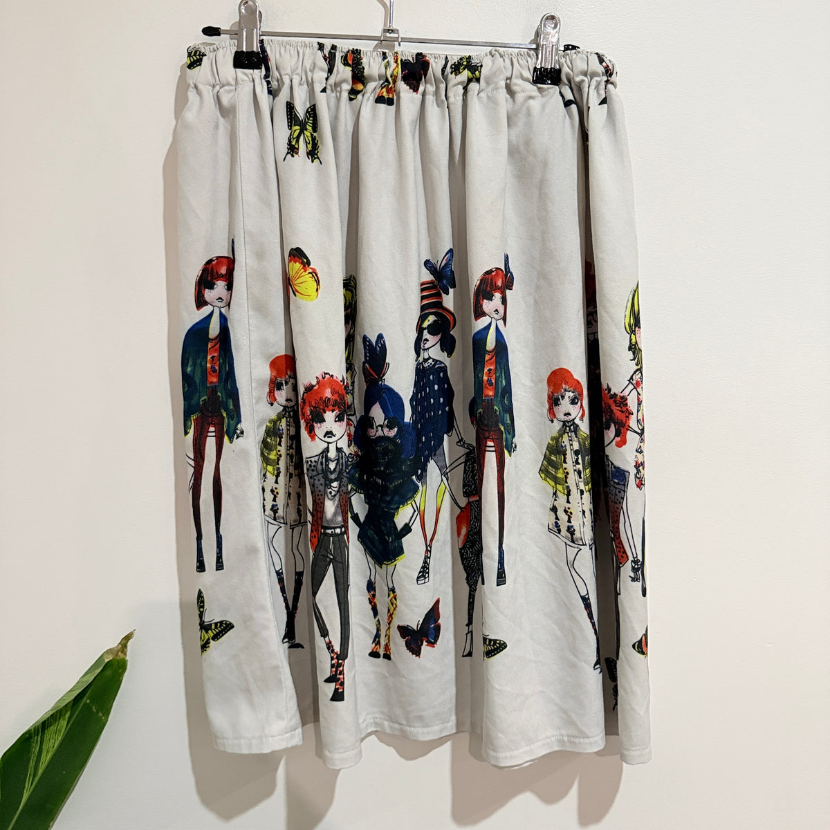 Cream Fashion Illustration Print Midi Skirt