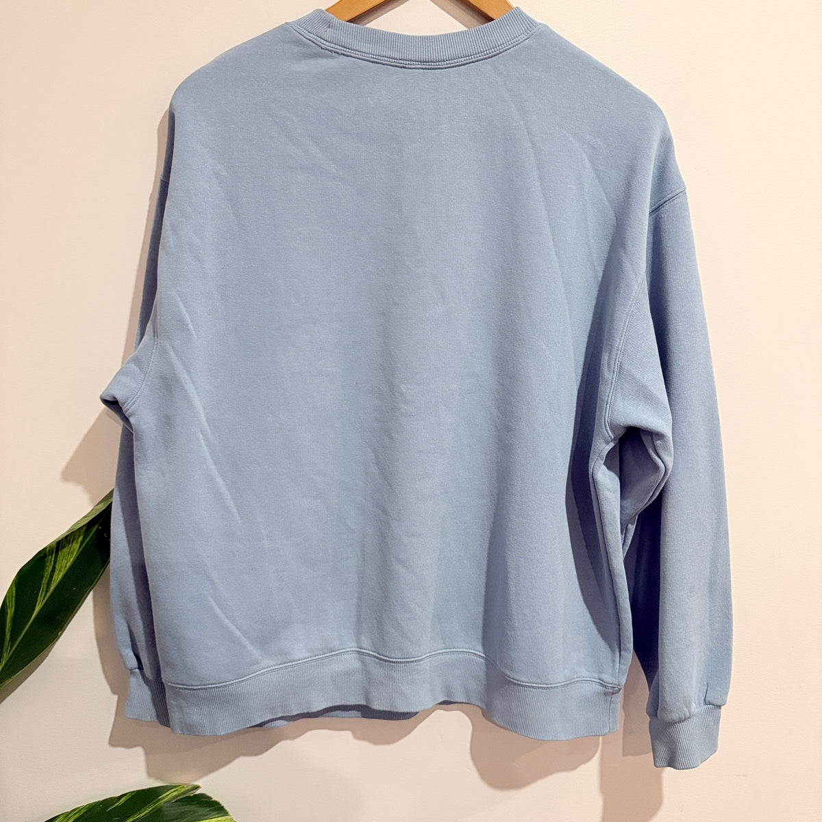 Garfield Crewneck Sweatshirt Size S