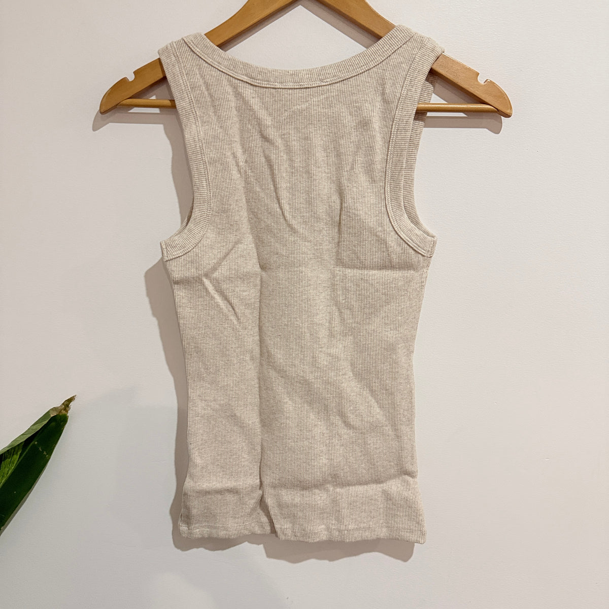 Ceres Life Zoe Contour Rib Scoop Tank Size XS