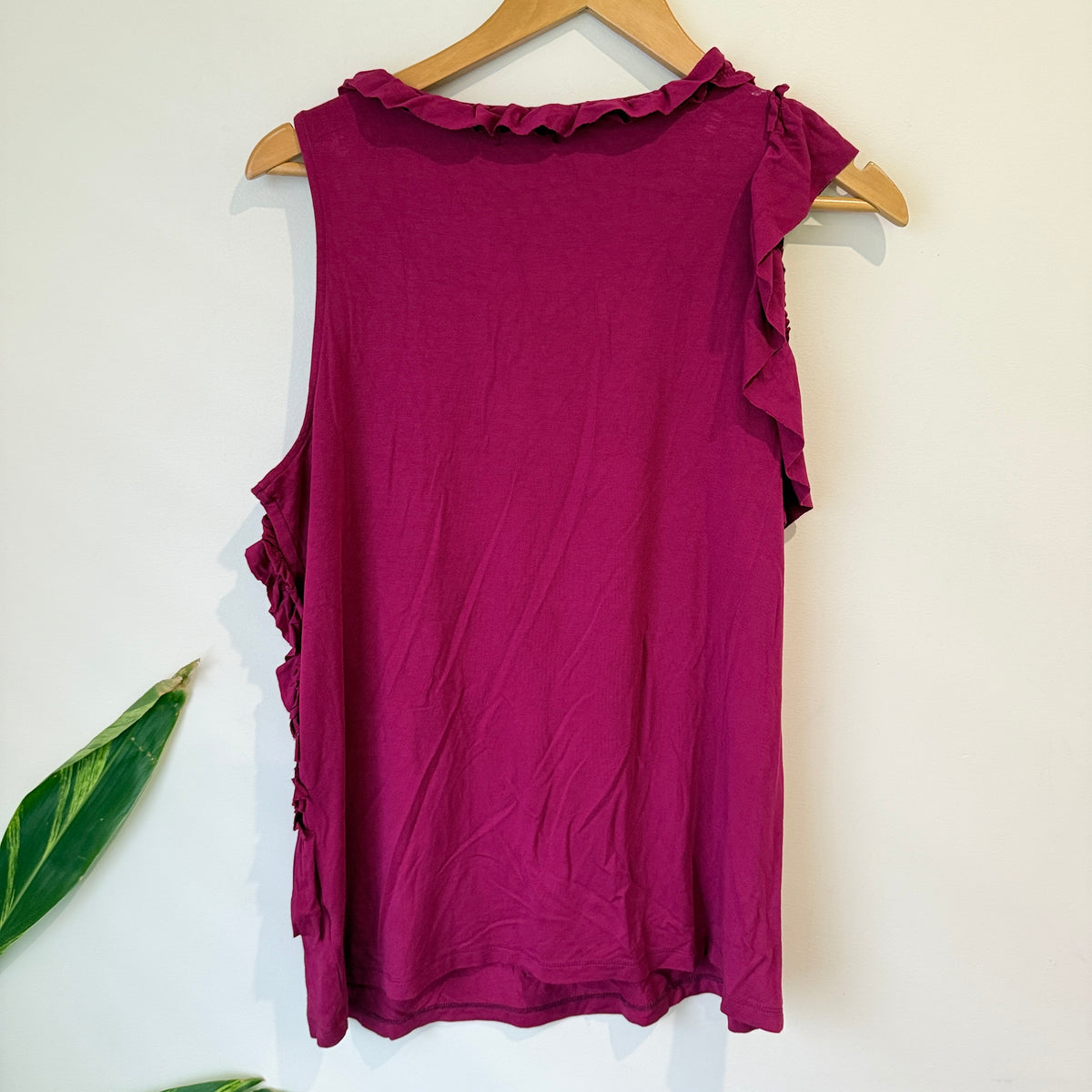 Bojangles Magenta Ruffle Trim Sleeveless Top Size 16