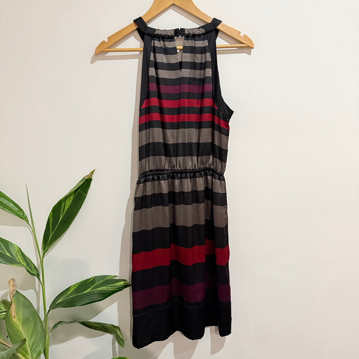 Jacqui E Striped Satin Sleeveless Dress Size 10