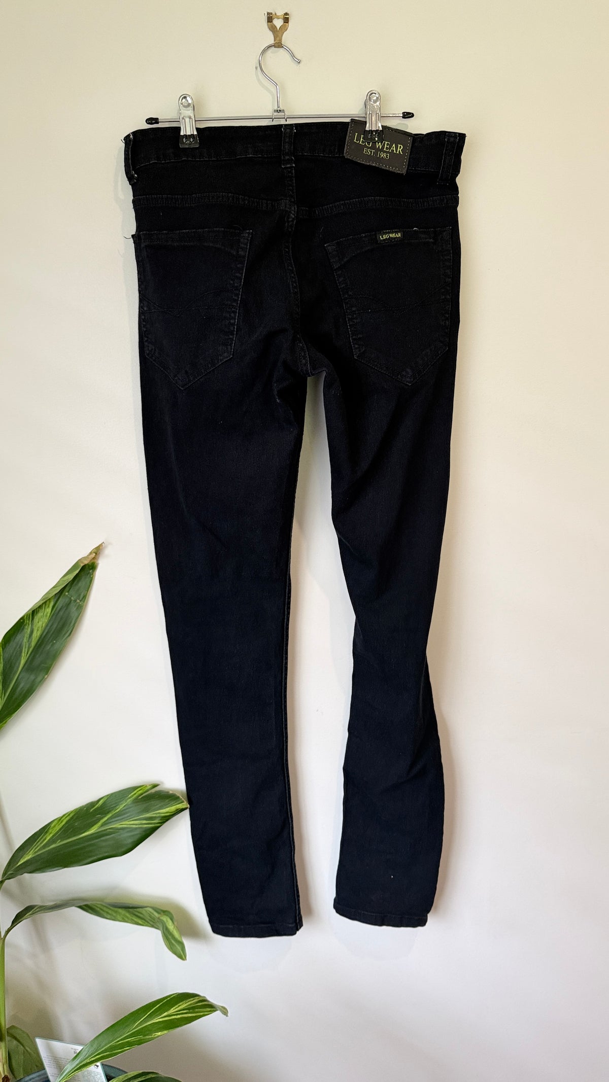 Leg Wear Black Skinny Jeans Size 32