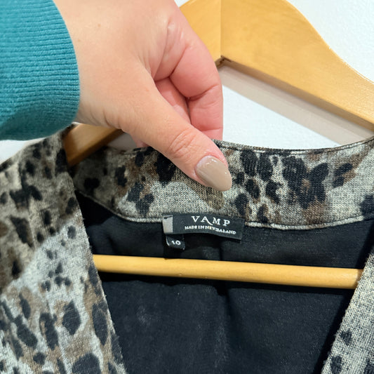 Vamp Grey Animal Print Knit Dress Size 10