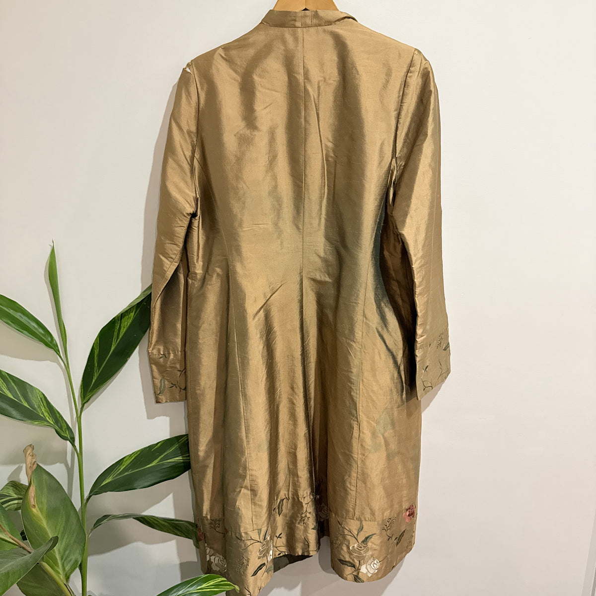 Edwin Remi (NZ Made) Silk Long Jacket Size 12