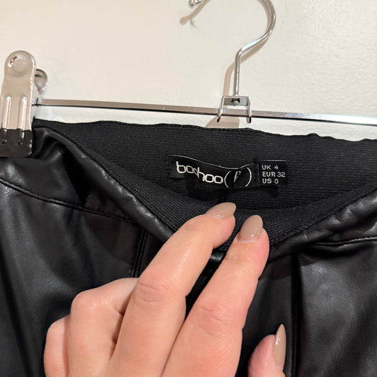 Boohoo Black Faux Leather Slouchy Trousers Size 4 BNWT