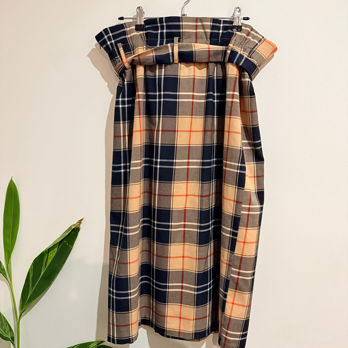 H & M Plaid Wrap Skirt Size 16