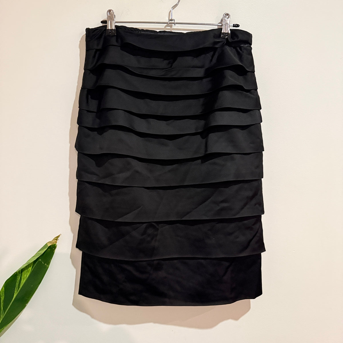 Veronika Maine Tiered Pencil Skirt Size 8
