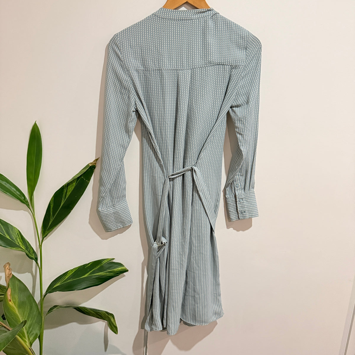 H & M Long-sleeve Shirt Dress Size M