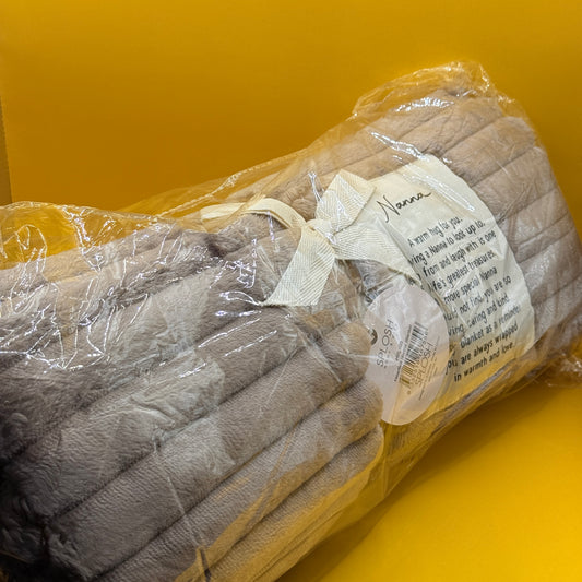 Splosh Nanna Message Blanket Grey