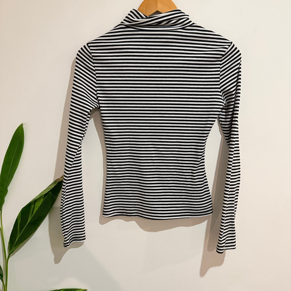 SHEIN Black and White Stripe Ribbed Turtleneck Top Size S