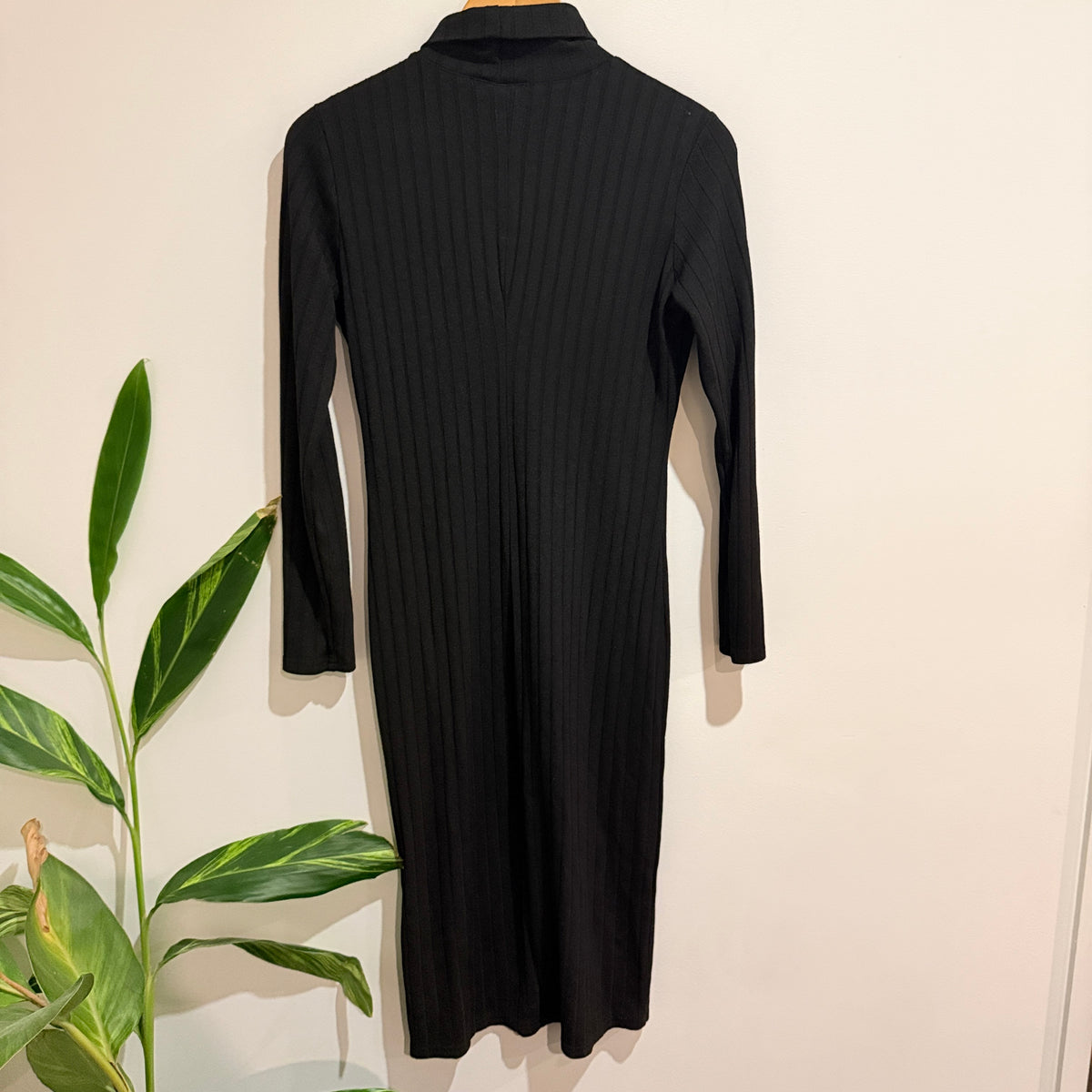 H&M Black Ribbed Turtleneck Midi Dress Size M