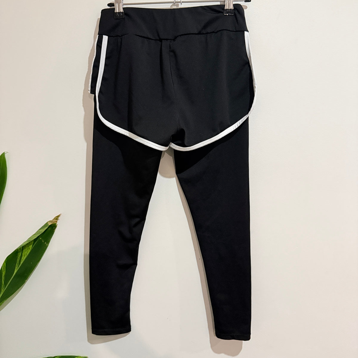 Black Activewear Leggings with Shorts Overlay Size 64cm waist