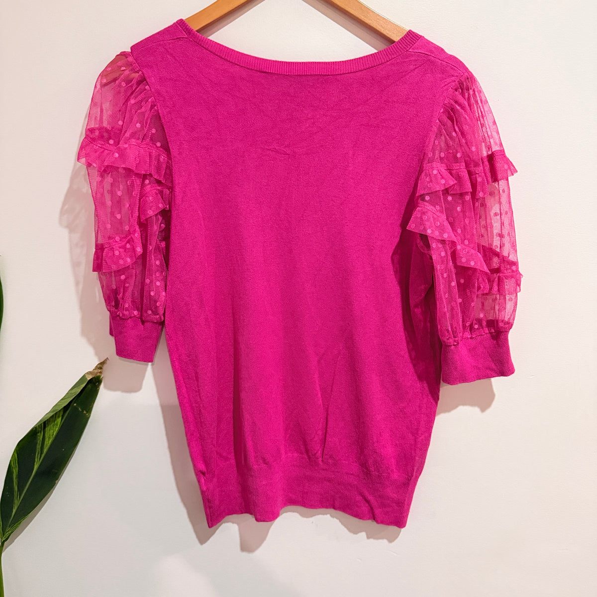 Decjuba Pink Knit Top with Ruffle Mesh Sleeves Size M