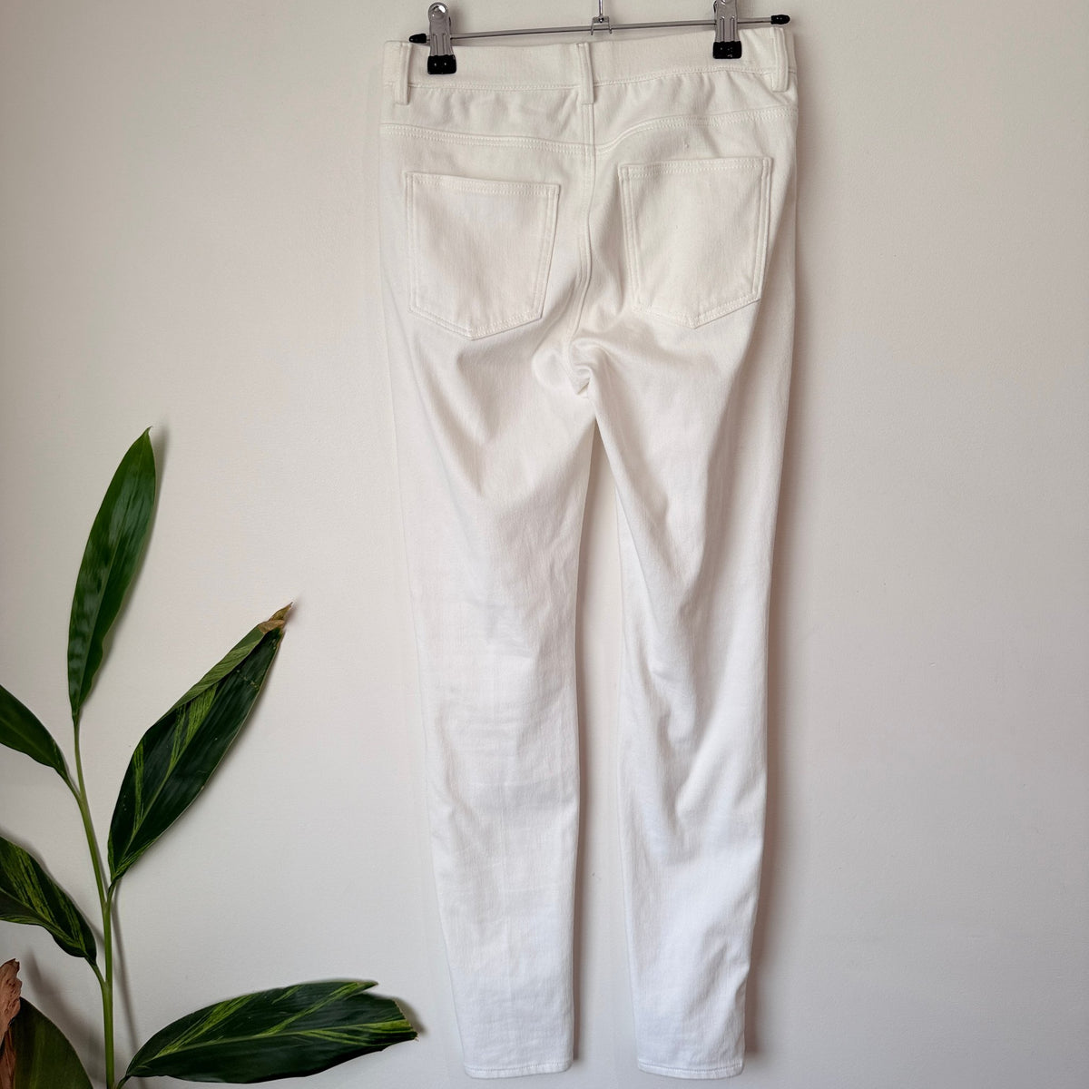 Uniqlo White Jeggings Size M | Waist 70cm