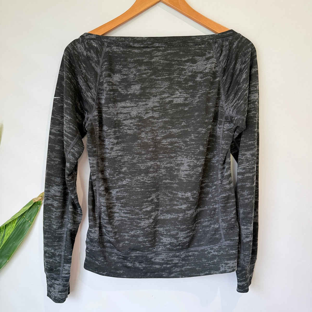 Nike Charcoal Burnout Boat Neck Long Sleeve Top Size XS