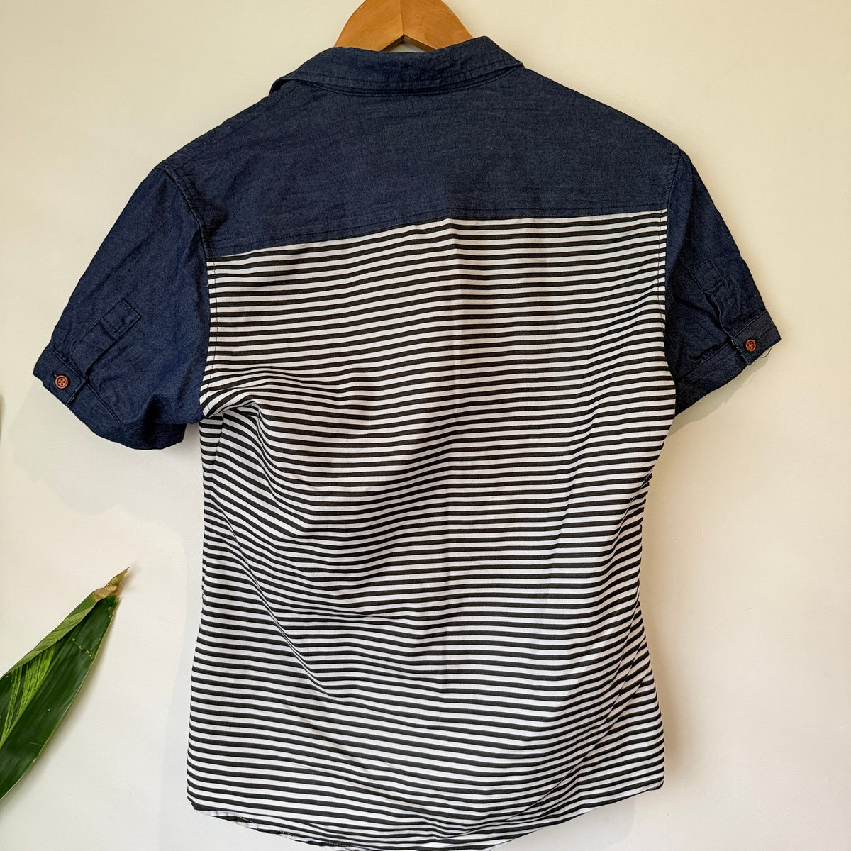 Black Forest Navy Chambray & Stripe Short Sleeve Shirt Size M | U/Arm to U/Arm 49cm