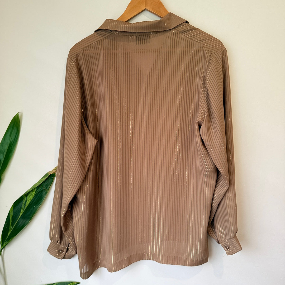 Cocktail Breeze Tan Metallic Pinstripe Blouse Size 16