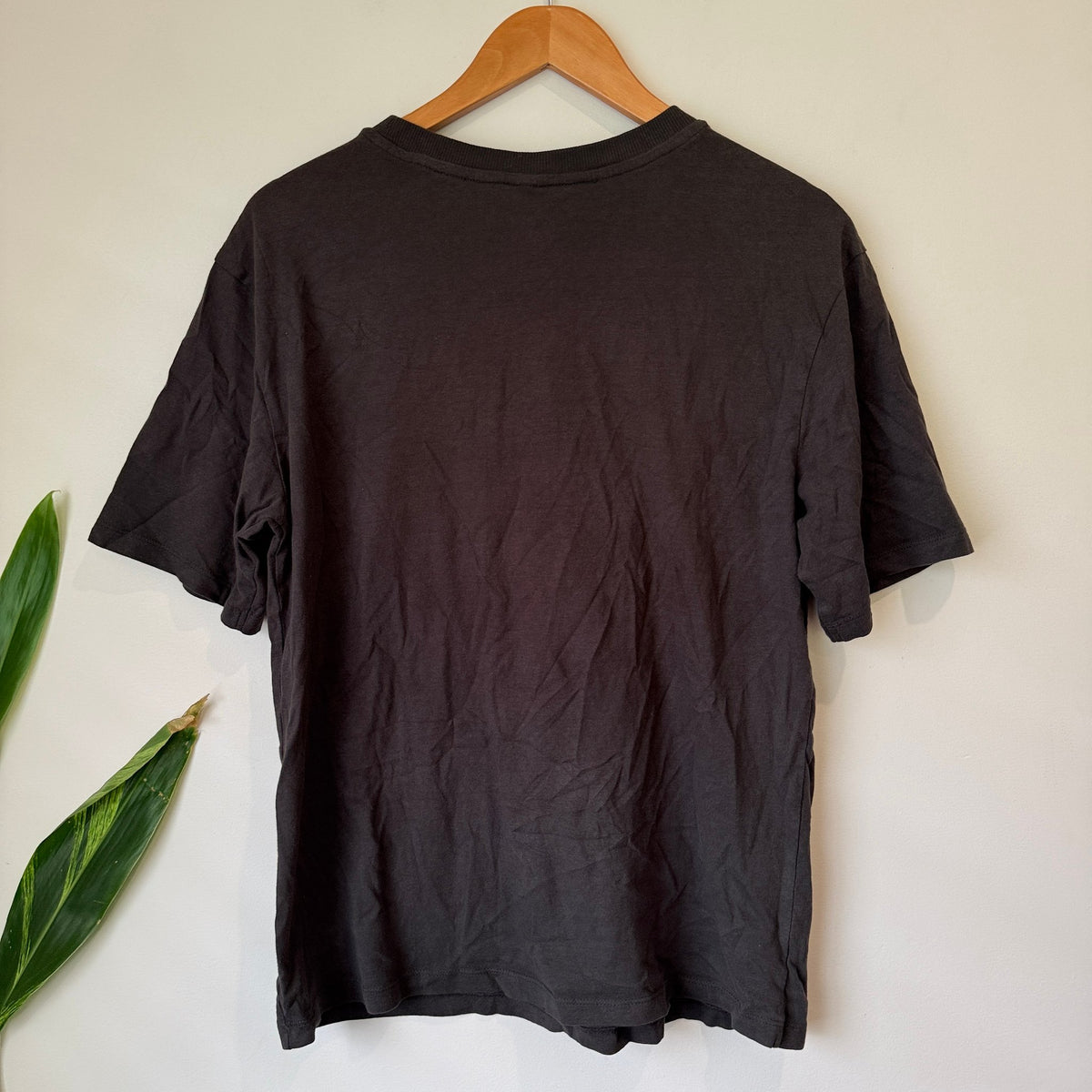 Anko Charcoal California Leopard Graphic Print T-Shirt Size 10