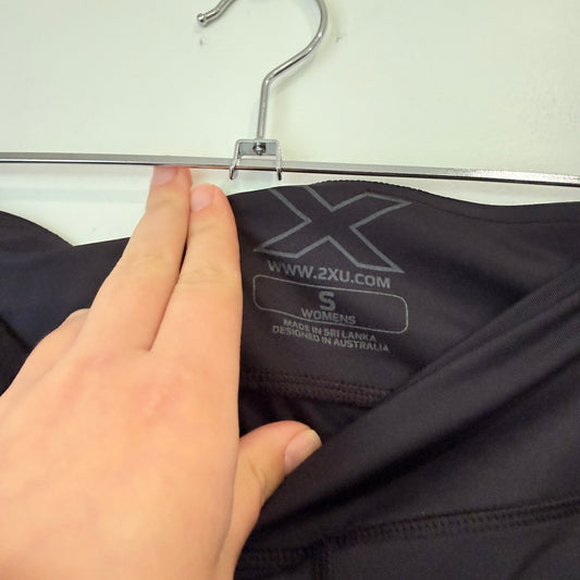 2XU Black Compression 3/4 Tights Size S