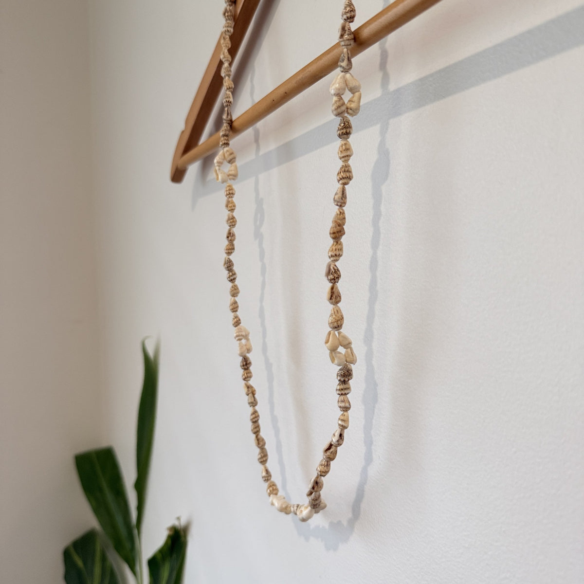 Speckled Shell Long Necklace