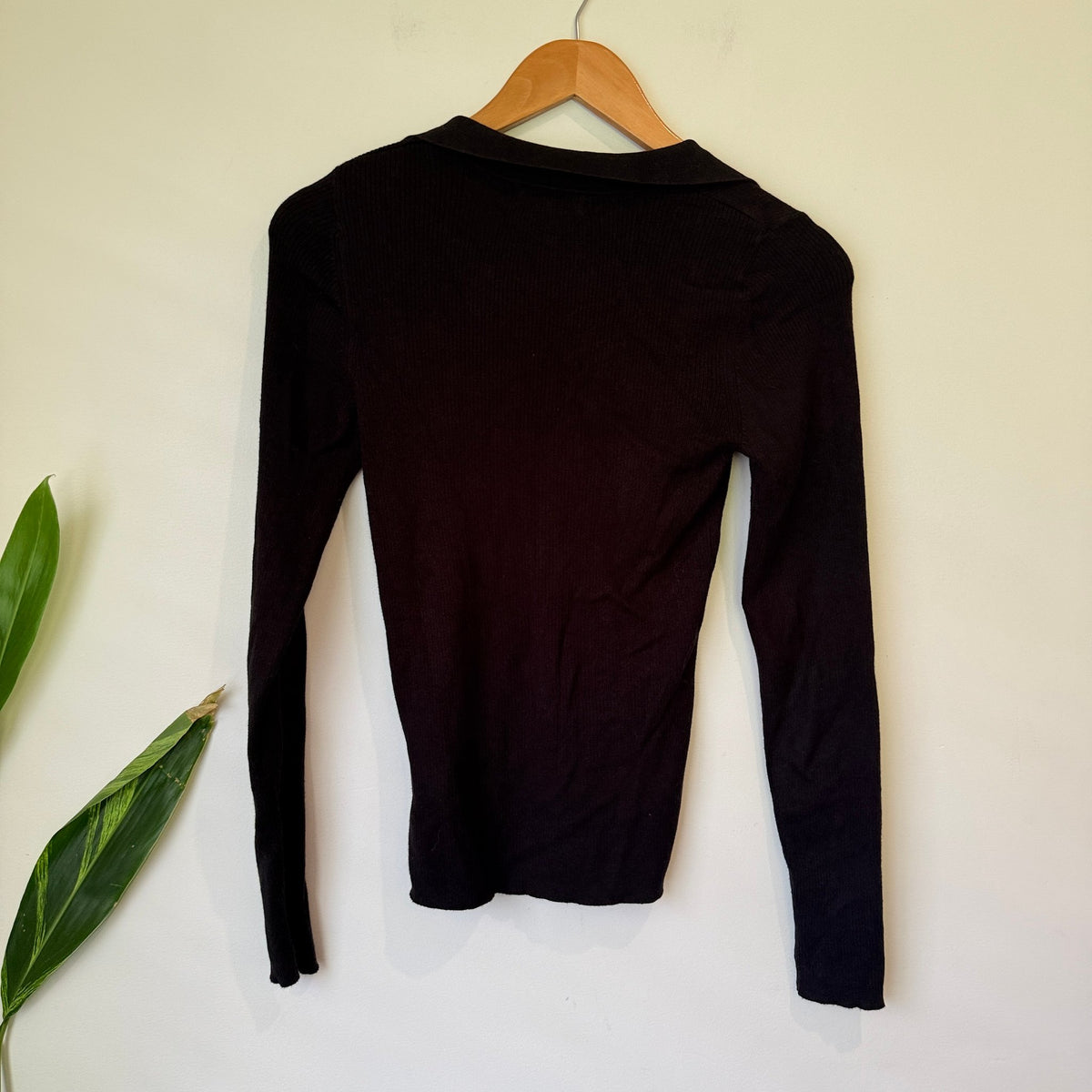 H&M L.O.G.G. Black Fine Knit Collared Long Sleeve Top Size XS