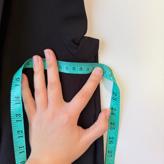 Brand Unknown Open-front Black Blazer Size U/Arm to U/Arm 51cm