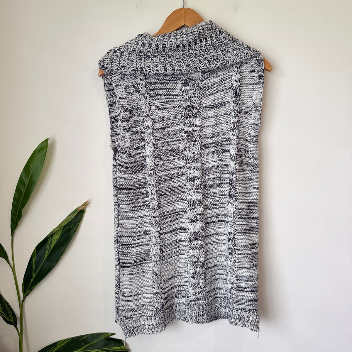 Meiling Grey Marl Cowl Neck Sleeveless Knit Tunic Size L/XL