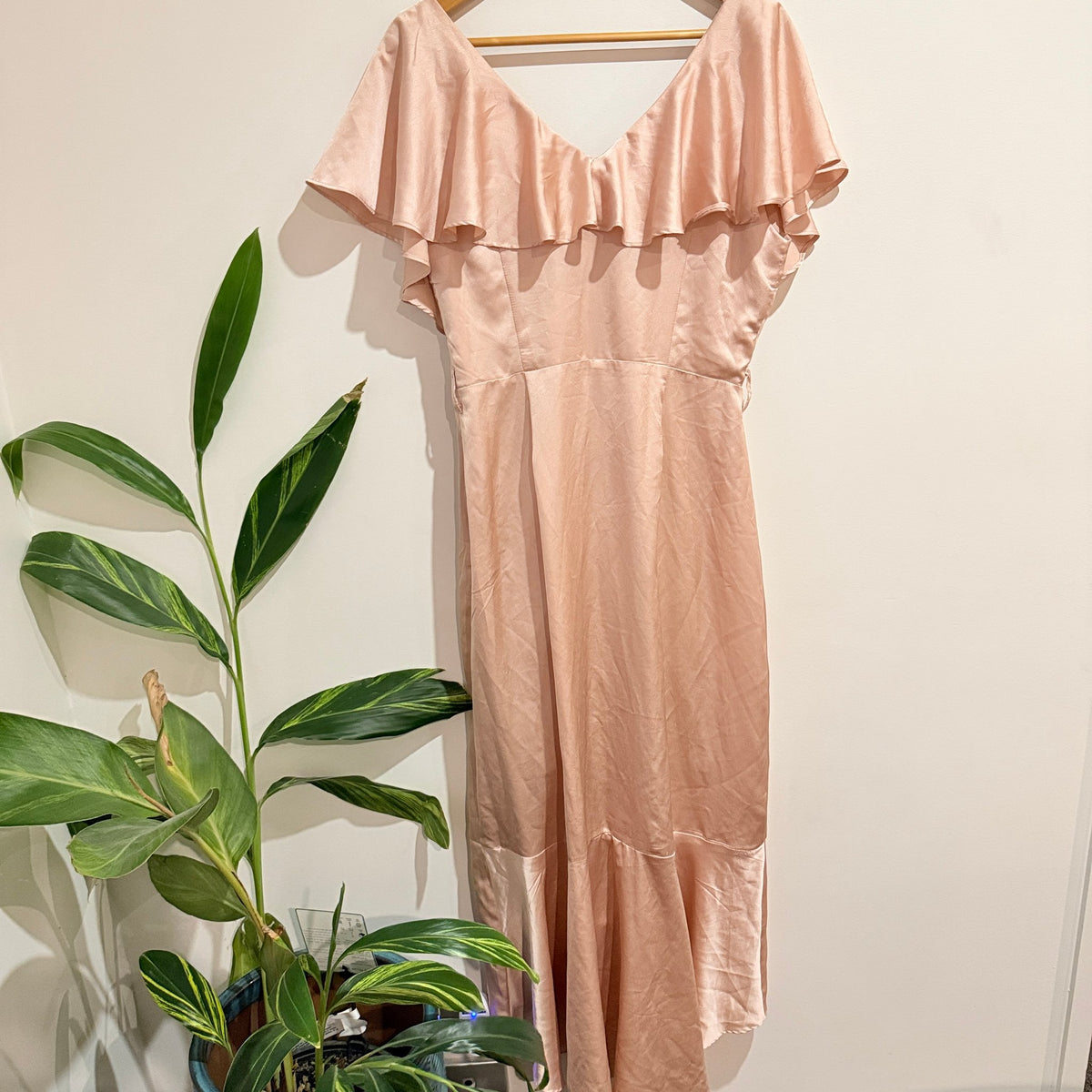 Pagani Blush Satin Ruffle Wrap Midi Dress Size 12