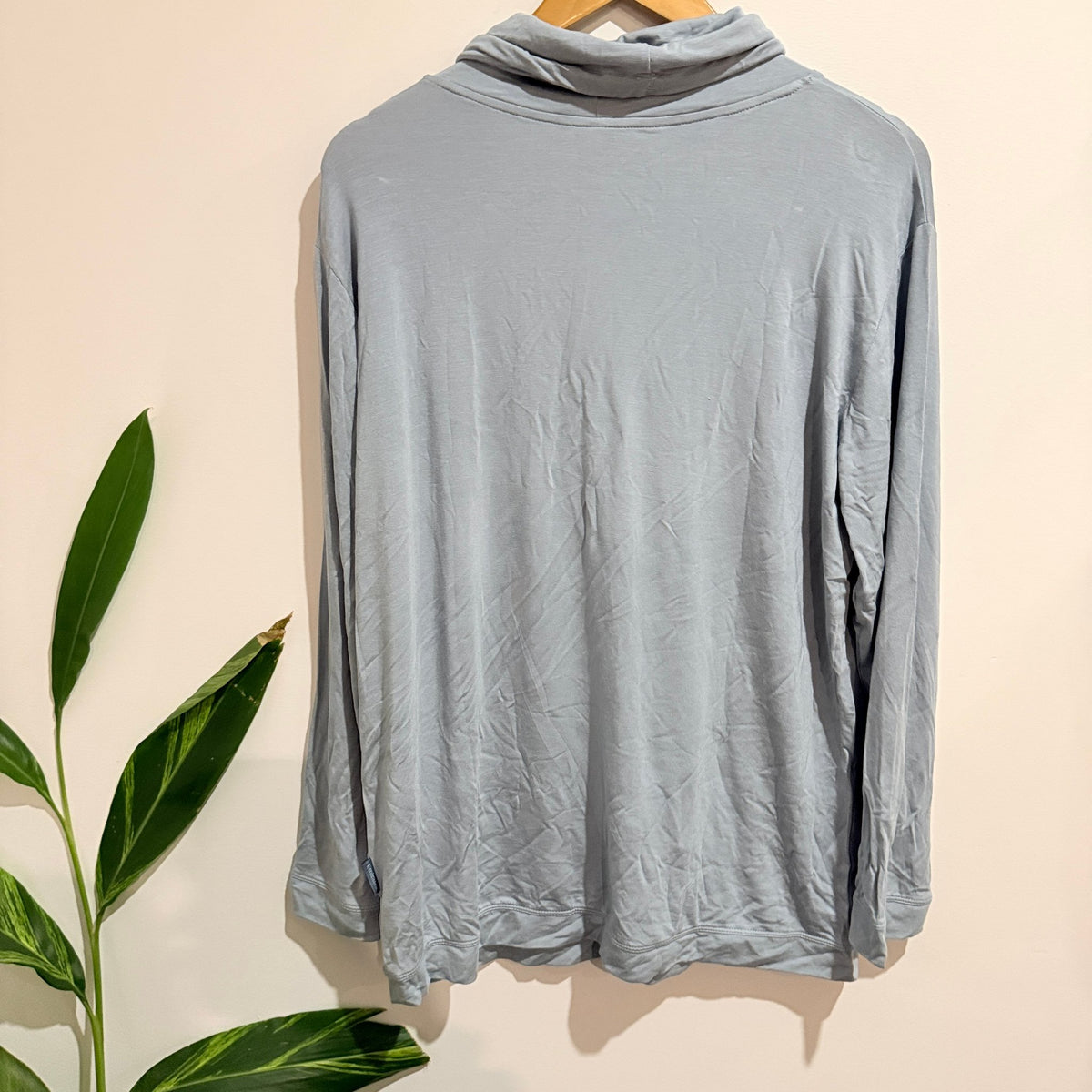 Emirates Dusty Blue Cowl Neck Jersey Pullover Size S/M