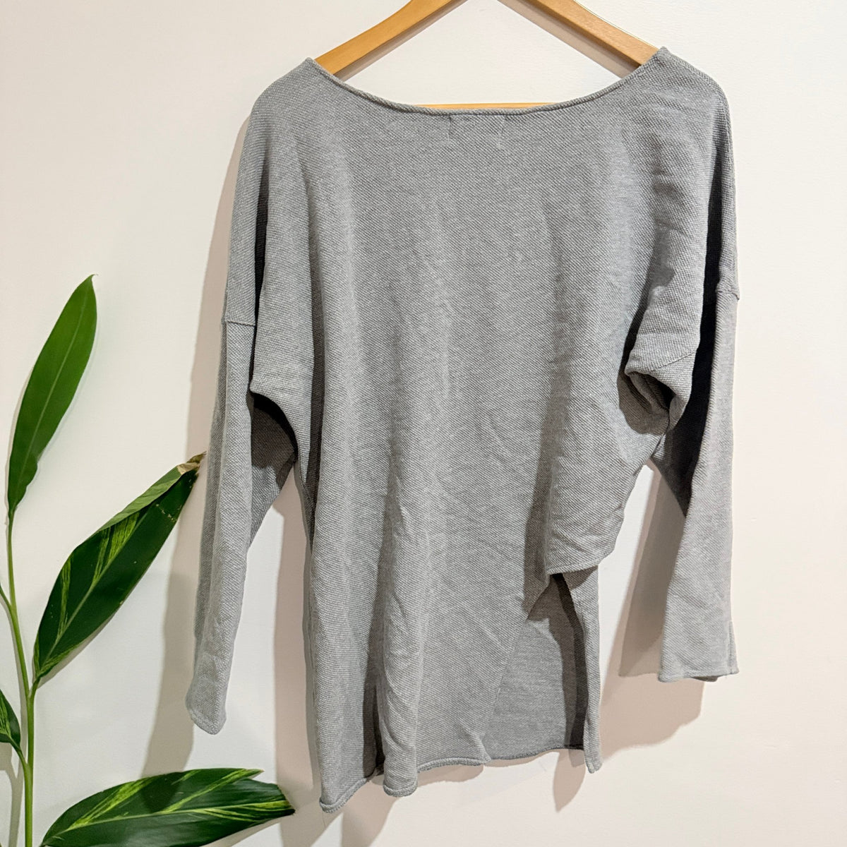 Zyana & Zion (NZ) Grey Textured Assymetrixal Batwing Top - One Size