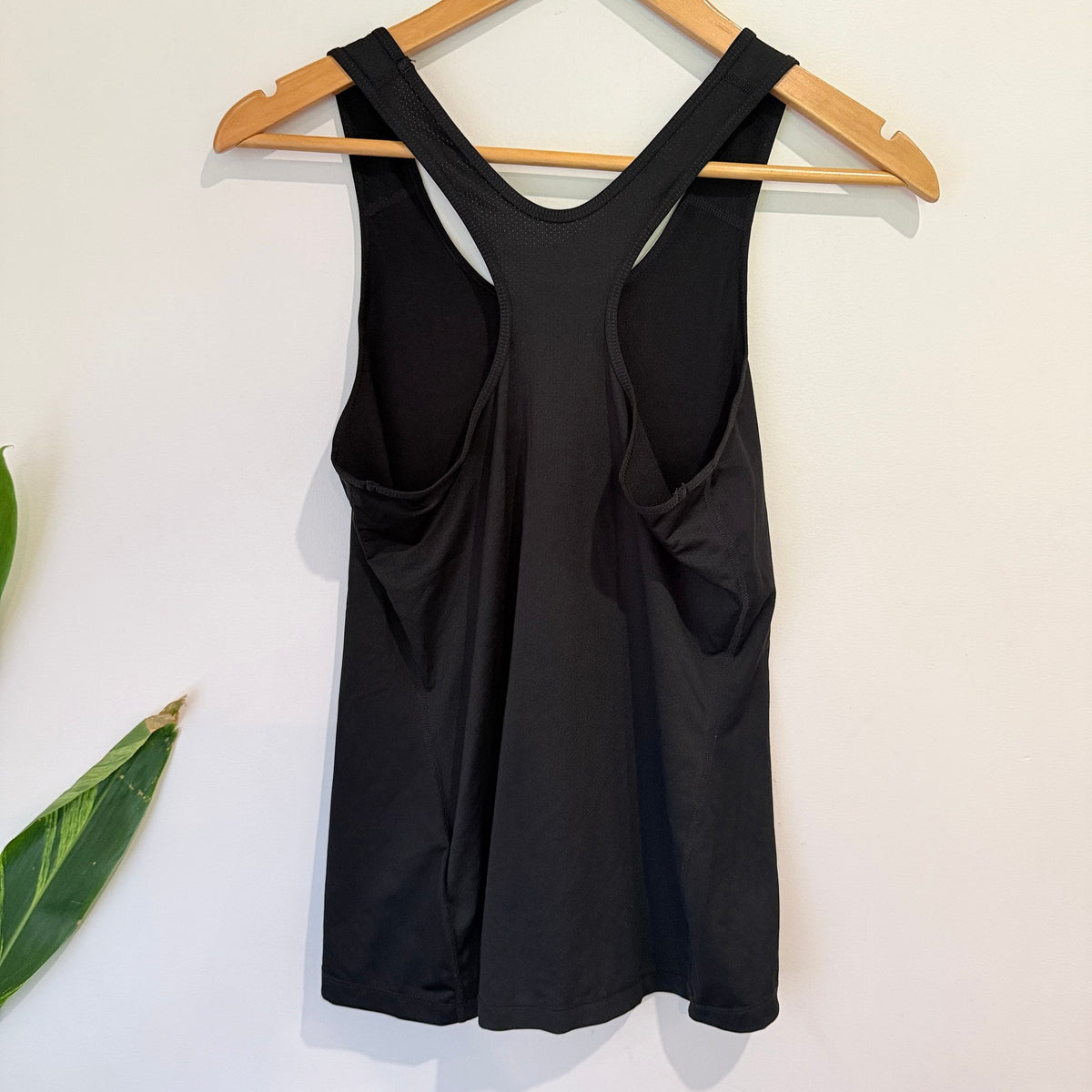 Nike Dri-FIT Black Racerback Training Tank Size S
