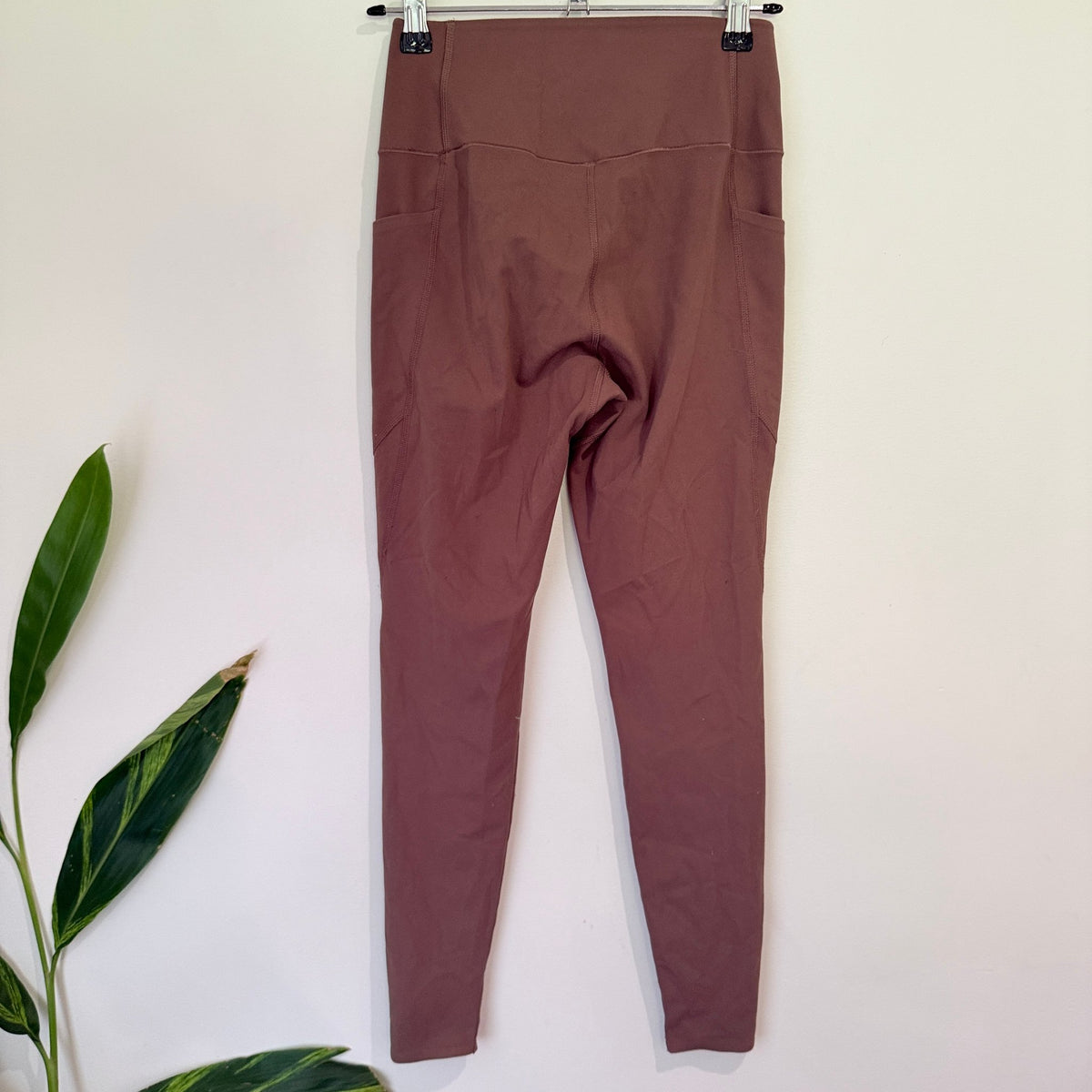 Uniqlo AIRism Brown High Waist Pocket Leggings Size XS