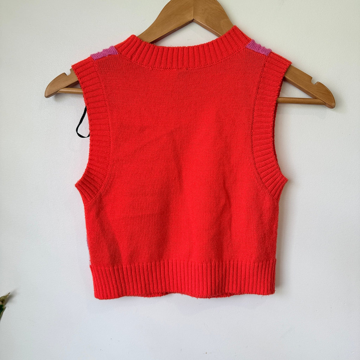 H&M Divided Red & Pink Stripe Cable Knit Crop Vest Size XS