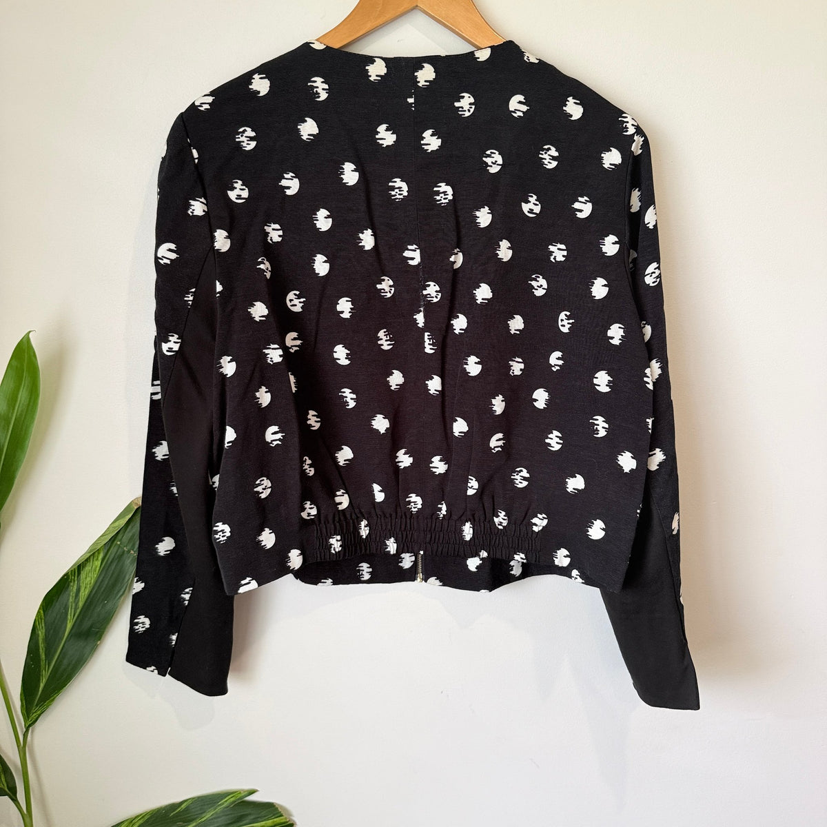 Verge Collection Black & White Print Moonlight Zip Jacket Size L