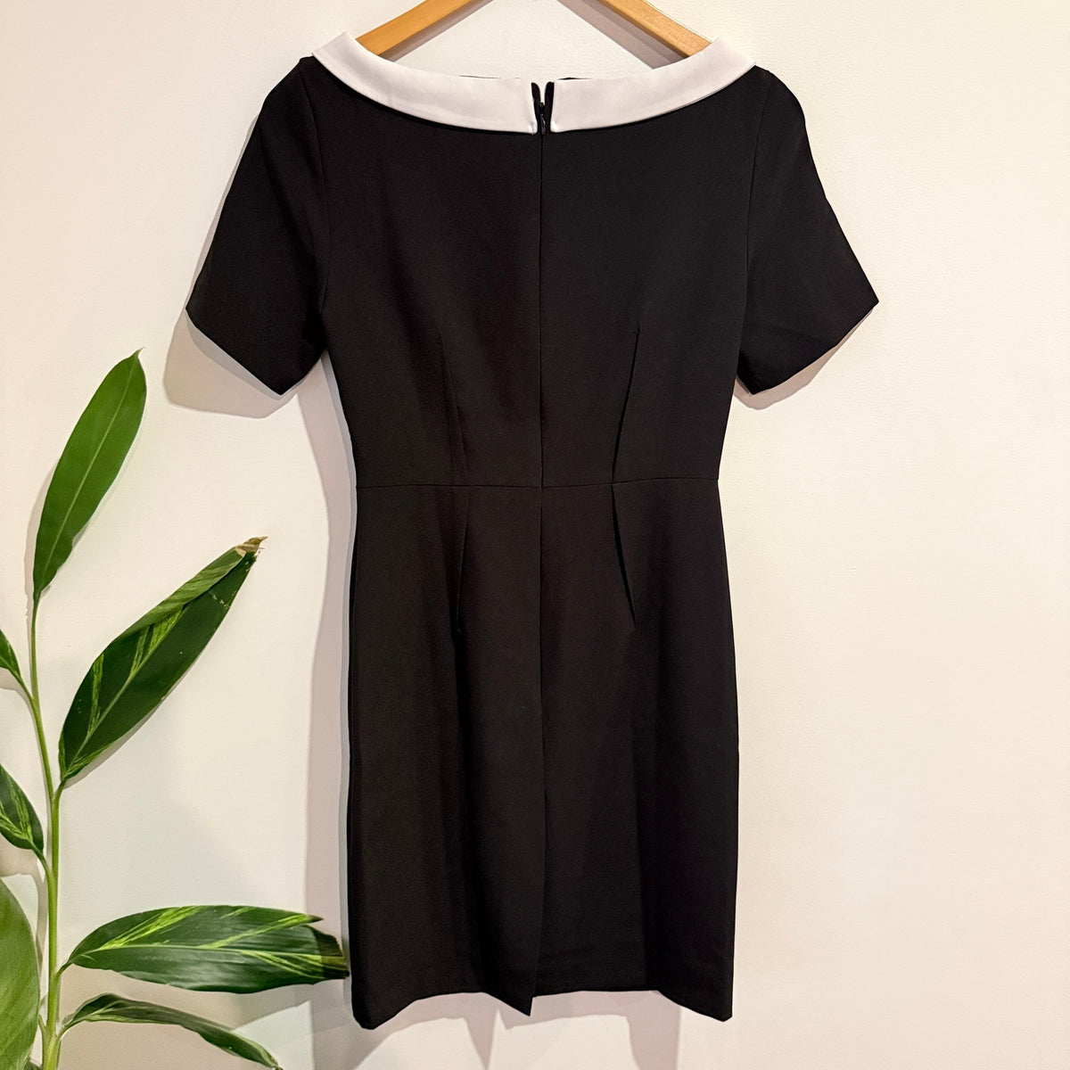 Marant Black Shift Dress with White Collar Size S | U/Arm to U/Arm 38cm
