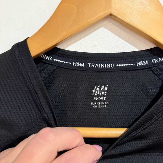H&M Sport Size XS Mesh Training Tee