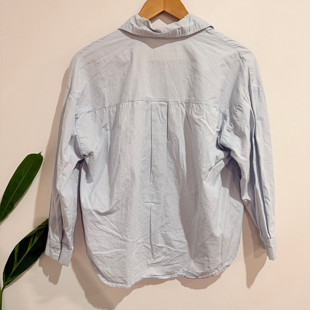 UFO Size U/Arm to U/Arm 56cm Cropped Cotton Shirt