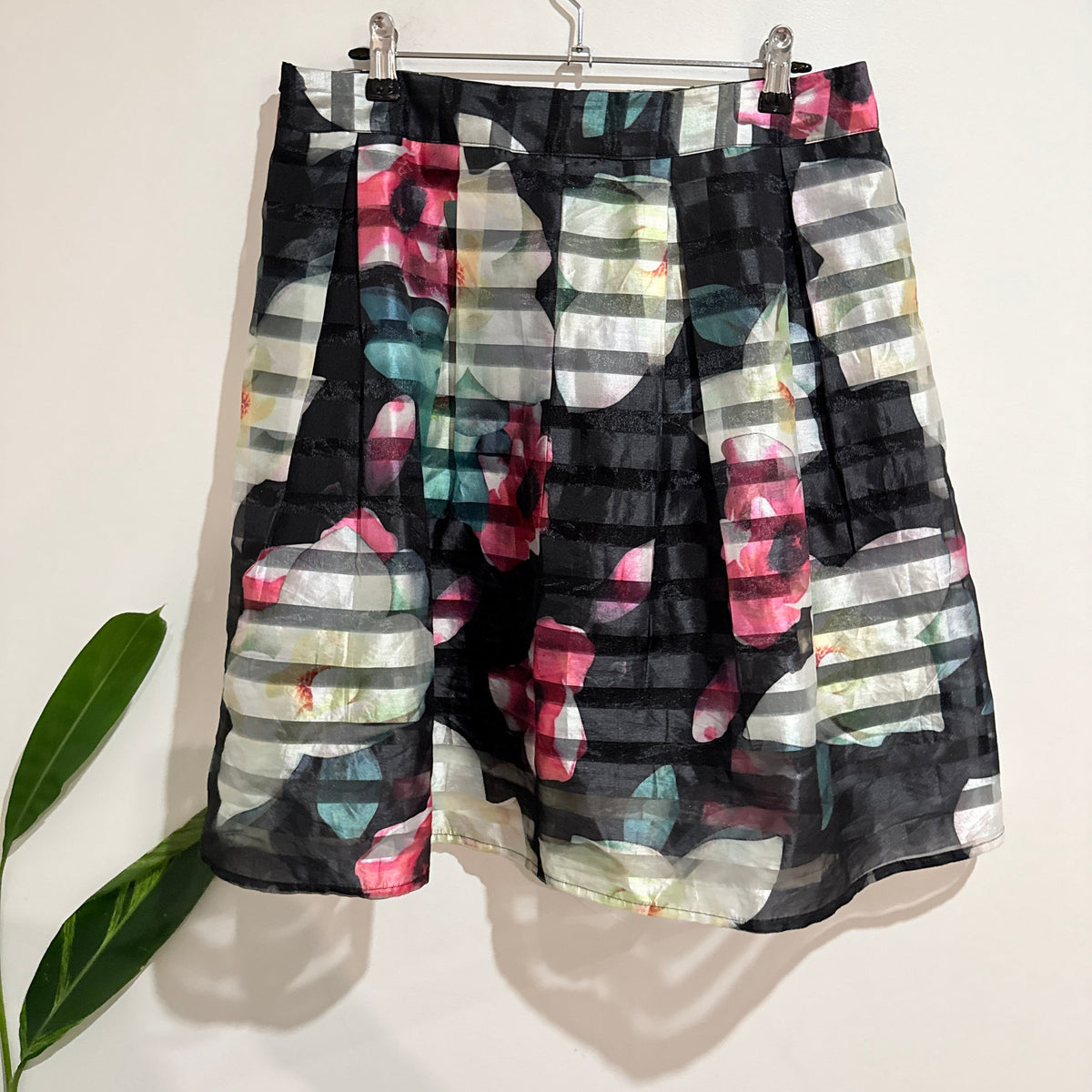 Dotti Black Floral & Sheer Stripe Shorts Size 14