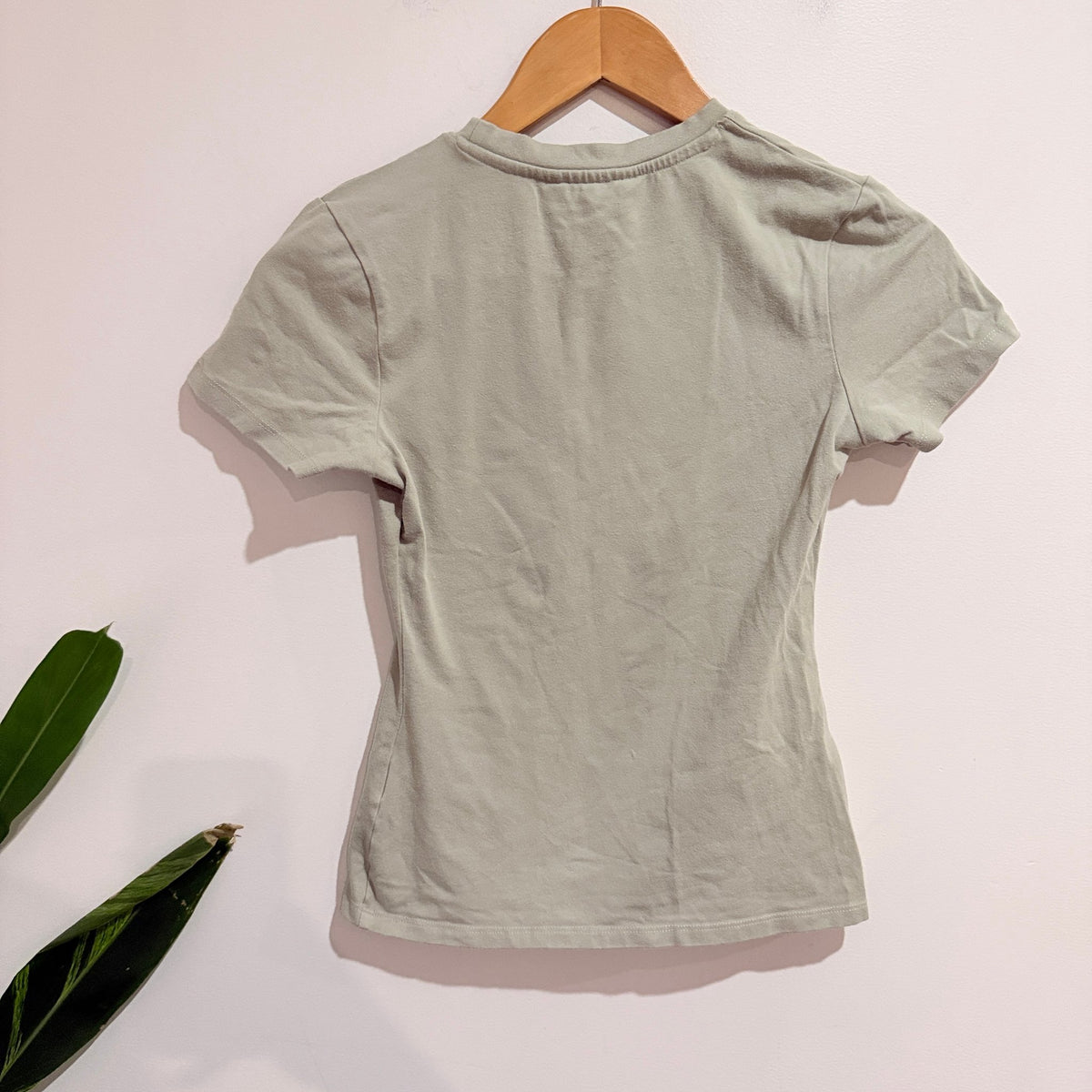 Glassons Size M (XS fit) Fitted Crew Neck Tee