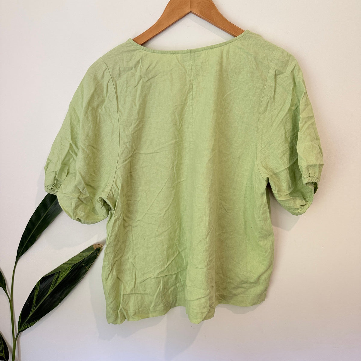 Sussan Size 10 Linen Blend Puff Sleeve V Neck Top