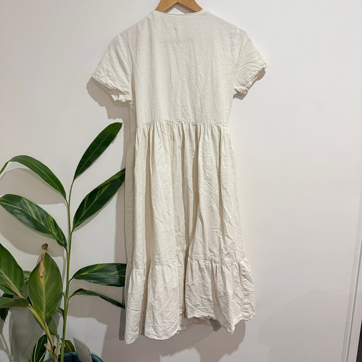 Brand Unknown Size U/Arm to U/Arm 45cm Linen Look Wrap Tie Tiered Midi Dress