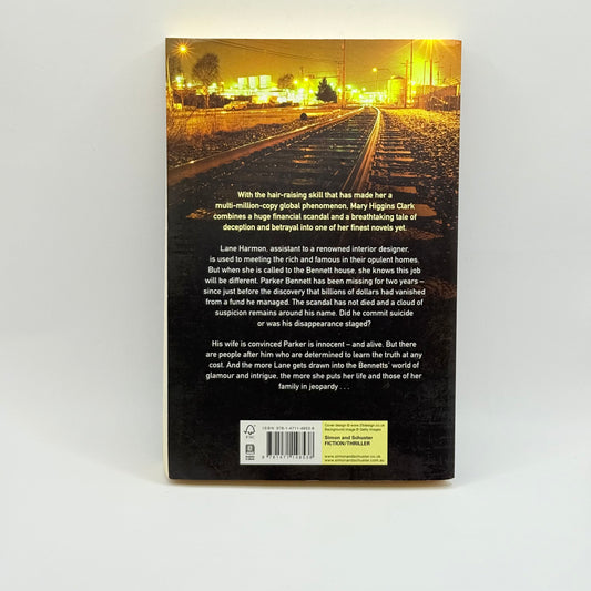 The Melody Lingers On by Mary Higgins Clark