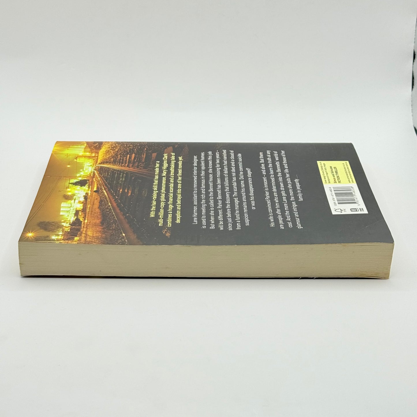 The Melody Lingers On by Mary Higgins Clark