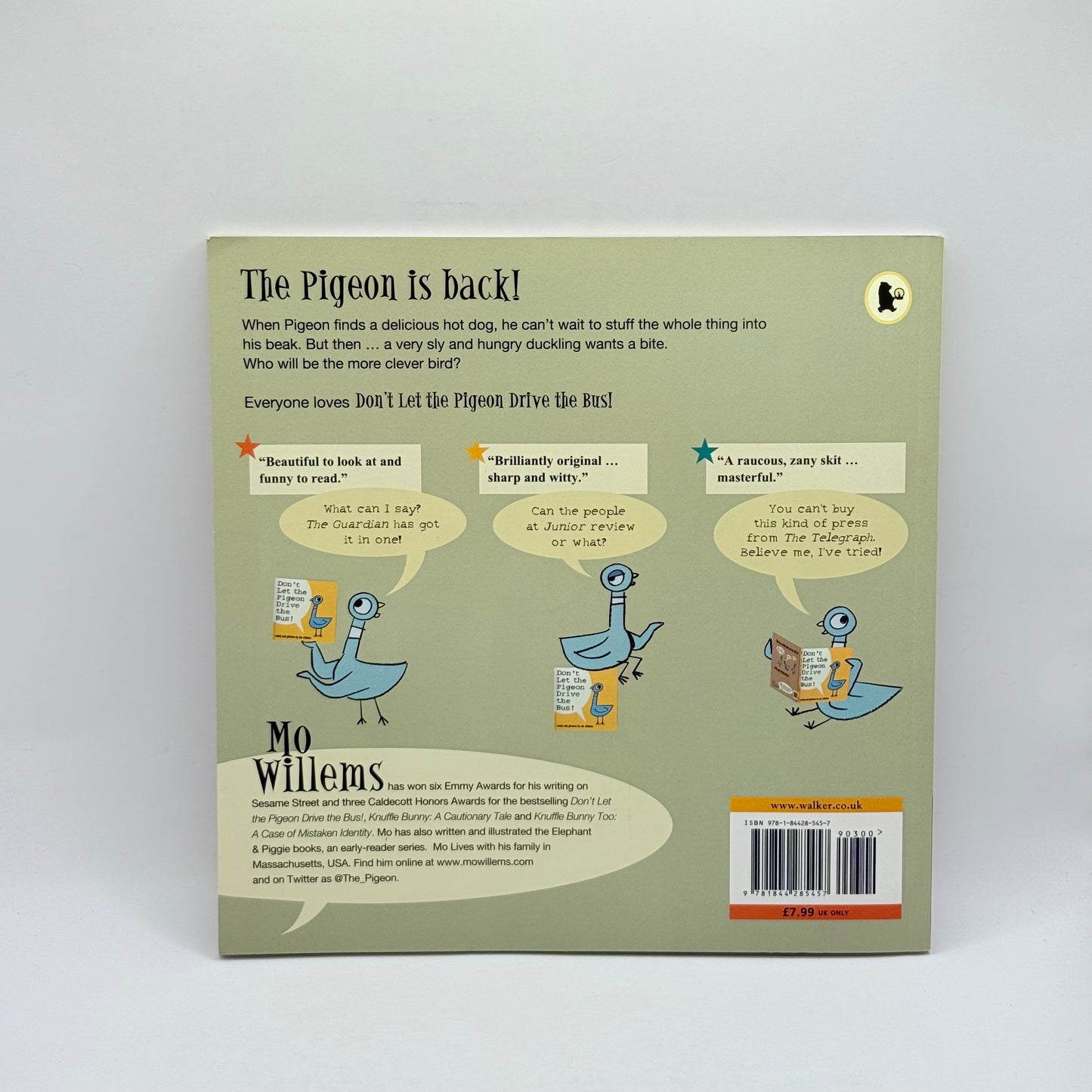 The Pigeon Finds a Hot Dog! by Mo Willems