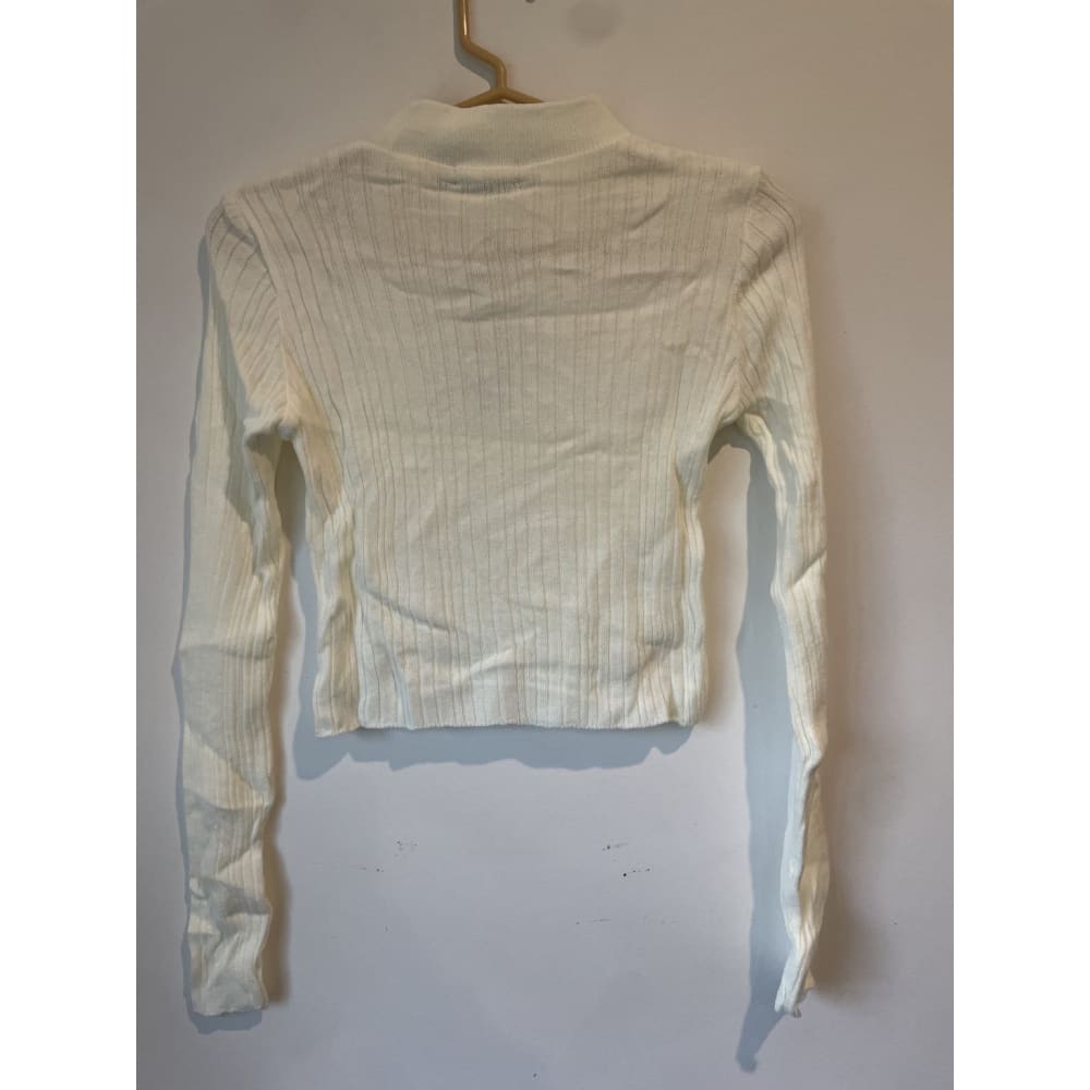 Bnwt boohoo size s ribbed knit crop top - clothing tops clothing & fashion - crop top - tee - top womenās apparel