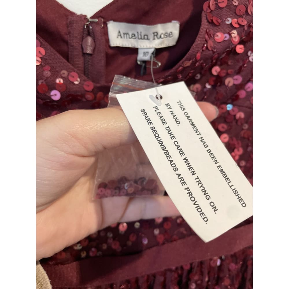 Bnwt amelia rose size 10 sequinned dress - dresses clothing & fashion - dresses women’s apparel