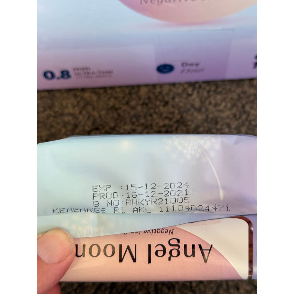 11 packs 10 pads/pack angel moon day use negative-ion sanitary napkins rrp $130 - regular pads & protectors health