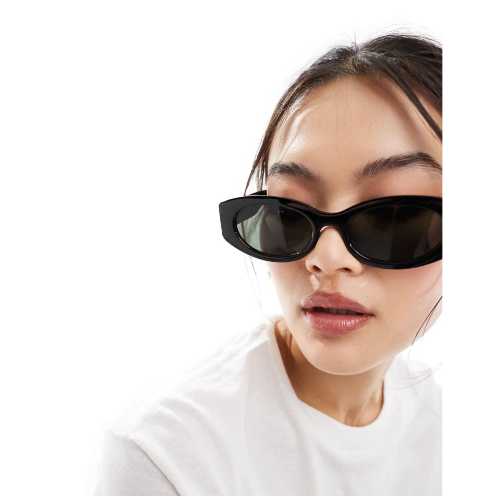 Asos design oval sunglasses in black - sunglasses accessories women’s apparel